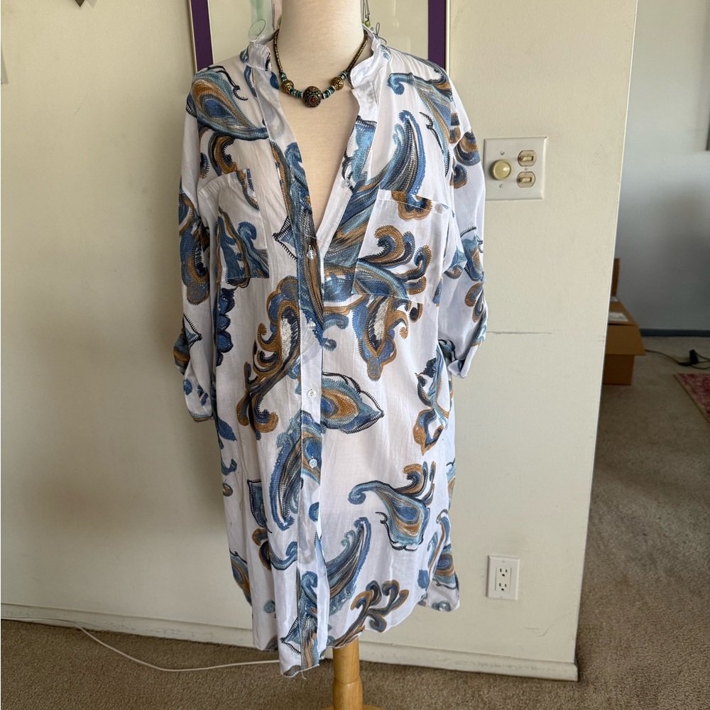 White and Blue Paisley Button-Up Shirt